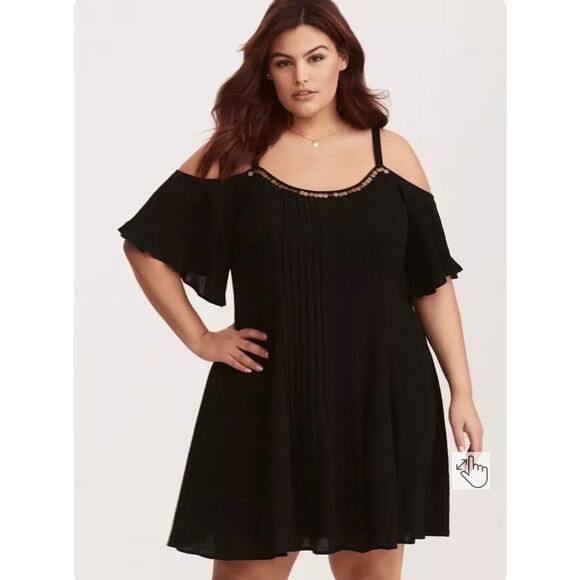 EUC TORRID 4XL Mini Gauze Black Cold Shoulder Trapeze Gold Accent Mini Dress - Picture 2 of 15